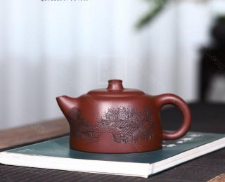 《天際》 《天際》