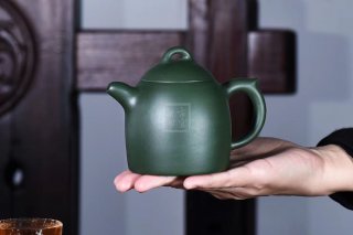 《秦權(quán)》紫砂壺全手工秦權(quán)茶壺老師民國綠壺 《秦權(quán)》紫砂壺全手工秦權(quán)茶壺老師民國綠壺